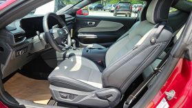 2025 Ford Mustang - Image 7
