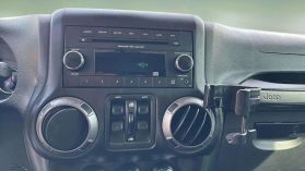2015 Jeep Wrangler - Image 30