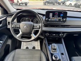 2023 MITSUBISHI OUTLANDER SUV 4-CYL, 2.5 LITER SE SPORT UTILITY 4D