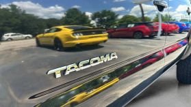 2010 Toyota Tacoma Double Cab - Image 9