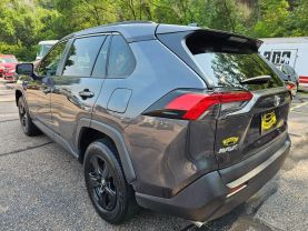 2019 TOYOTA RAV4 SUV 4-CYL, 2.5 LITER XLE SPORT UTILITY 4D
