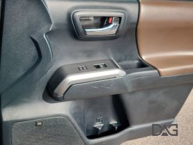 2016 TOYOTA TACOMA DOUBLE CAB PICKUP
