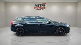 2015 Volvo V60 - Image 4