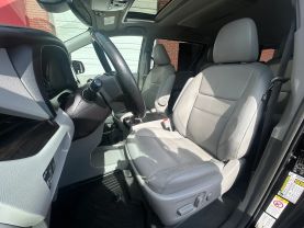 2019 TOYOTA SIENNA VAN V6, 3.5 LITER XLE MINIVAN 4D