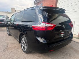 2019 TOYOTA SIENNA VAN V6, 3.5 LITER XLE MINIVAN 4D