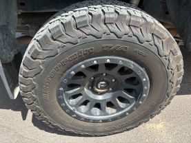 2017 TOYOTA TACOMA DOUBLE CAB PICKUP V6, 3.5 LITER SR5 PICKUP 4D 5 FT