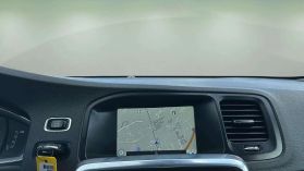 2015 Volvo V60 - Image 35