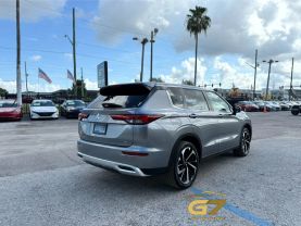 2022 Mitsubishi Outlander - Image 9