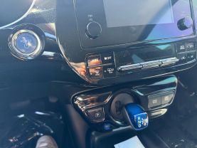 2017 TOYOTA PRIUS HATCHBACK 4-CYL, HYBRID, 1.8 LITER ONE HATCHBACK 4D
