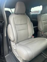 2019 TOYOTA SIENNA VAN V6, 3.5 LITER XLE MINIVAN 4D