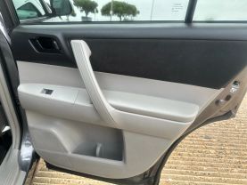 2013 TOYOTA HIGHLANDER SUV 4-CYL, 2.7 LITER SPORT UTILITY 4D