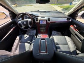 2014 CADILLAC ESCALADE ESV SUV V8, FLEX FUEL, 6.2 LITER LUXURY SPORT UTILITY 4D