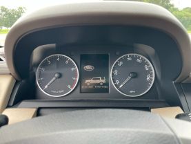 2016 Land Rover Lr4 - Image 12
