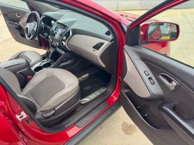 2011 HYUNDAI TUCSON SUV 4-CYL, 2.4 LITER GLS SPORT UTILITY 4D