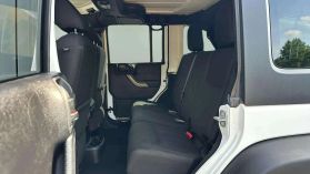 2015 Jeep Wrangler - Image 16