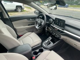 2020 Kia Forte - Image 31