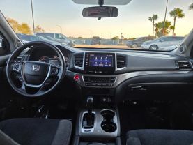 2017 Honda Pilot - Image 19