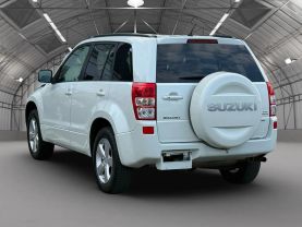 2010 SUZUKI GRAND VITARA SUV 4-CYL, 2.4 LITER LIMITED SPORT UTILITY 4D