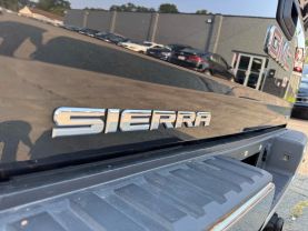 2014 GMC SIERRA 1500 CREW CAB PICKUP V8 ECOTEC3 FLEX FUEL 5.3L SLE PICKUP 4D 6 1/2 FT