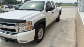 2007 CHEVROLET SILVERADO 1500 EXTENDED CAB PICKUP V8, 5.3 LITER LT PICKUP 4D 6 1/2 FT