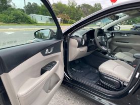 2020 Kia Forte - Image 5