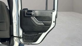 2015 Jeep Wrangler - Image 21