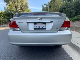 2005 TOYOTA CAMRY XLE SEDAN 4D