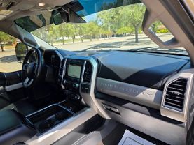 2018 FORD F250 SUPER DUTY CREW CAB PICKUP V8, TURBO DIESEL, 6.7L LARIAT PICKUP 4D 6 3/4 FT
