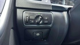 2015 Volvo V60 - Image 29