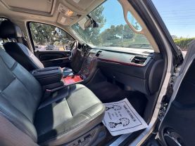 2014 CADILLAC ESCALADE ESV SUV V8, FLEX FUEL, 6.2 LITER LUXURY SPORT UTILITY 4D