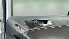 2016 Volkswagen Tiguan - Image 22
