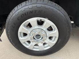 2024 FORD F250 SUPER DUTY CREW CAB PICKUP V8, TURBO DIESEL, 6.7 LITER XLT PICKUP 4D 6 3/4 FT