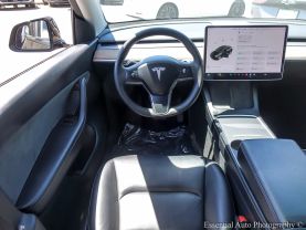 -2022 Tesla Model Y - Image 12