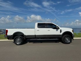 2019 FORD F350 SUPER DUTY CREW CAB PICKUP V8, TURBO DIESEL, 6.7 LITER LARIAT PICKUP 4D 8 FT