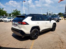2019 TOYOTA RAV4 HYBRID SUV 4-CYL, HYBRID, 2.5 LITER XSE SPORT UTILITY 4D