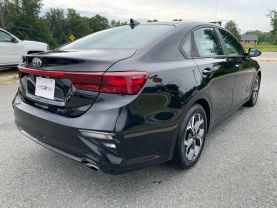 2020 Kia Forte - Image 25