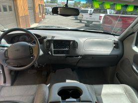 2002 FORD F150 SUPERCREW CAB PICKUP V8, 5.4 LITER SHORT BED 4D
