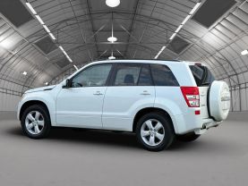 2010 SUZUKI GRAND VITARA SUV 4-CYL, 2.4 LITER LIMITED SPORT UTILITY 4D