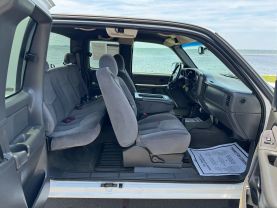 2003 GMC SIERRA 2500 HD EXTENDED CAB PICKUP V8, TURBO DIESEL, 6.6L SLE PICKUP 4D 6 1/2 FT
