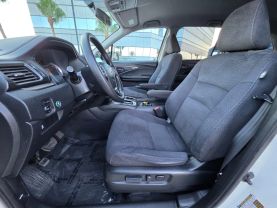 2017 Honda Pilot - Image 17