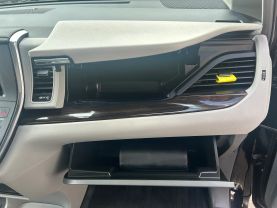 2019 TOYOTA SIENNA VAN V6, 3.5 LITER XLE MINIVAN 4D
