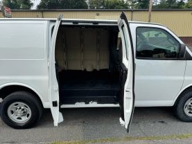 2017 CHEVROLET EXPRESS 2500 CARGO CARGO V8, FLEX FUEL, 4.8 LITER VAN 3D