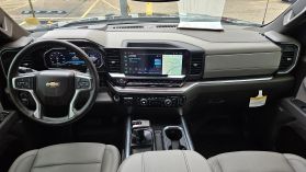 2025 Chevrolet Silverado 1500 Crew Cab - Image 10