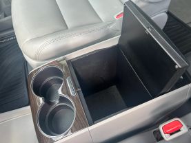 2019 TOYOTA SIENNA VAN V6, 3.5 LITER XLE MINIVAN 4D