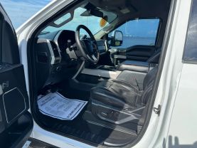 2019 FORD F350 SUPER DUTY CREW CAB PICKUP V8, TURBO DIESEL, 6.7 LITER LARIAT PICKUP 4D 8 FT