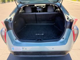 2017 TOYOTA PRIUS HATCHBACK 4-CYL, HYBRID, 1.8 LITER ONE HATCHBACK 4D