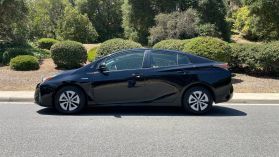 2017 TOYOTA PRIUS TWO HATCHBACK 4D