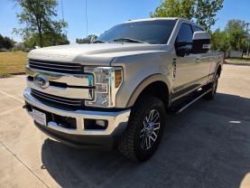 2018 FORD F250 SUPER DUTY CREW CAB PICKUP V8, TURBO DIESEL, 6.7L LARIAT PICKUP 4D 6 3/4 FT