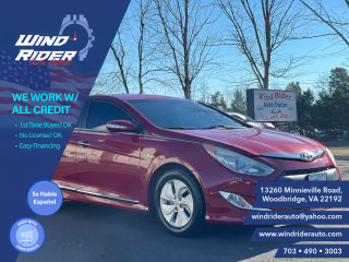 2013 HYUNDAI SONATA HYBRID SEDAN 4D at Wind Rider Auto Outlet in Woodbridge, VA, 38.6581722,-77.2497049