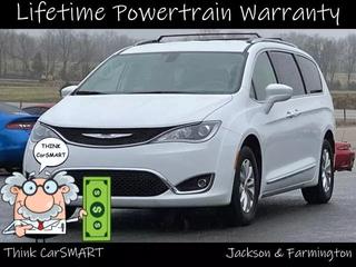 carsmart used cars for sale in farmington mo carzing 2019 chrysler pacifica touring l minivan 4d